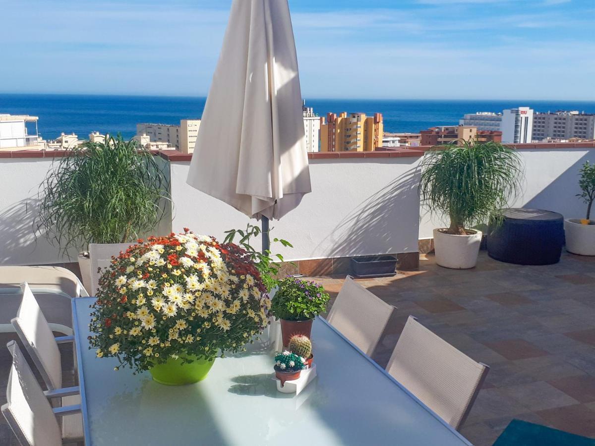 Апартаменты Atico Duplex Con Vistas Al Mar. Dos Plazas De Garaje Торремолинос Экстерьер фото