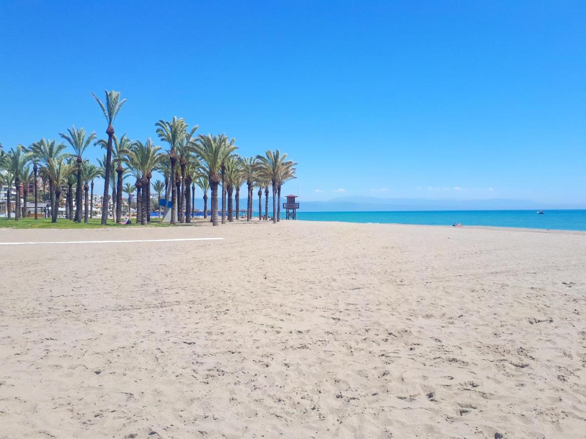 Апартаменты Atico Duplex Con Vistas Al Mar. Dos Plazas De Garaje Торремолинос Экстерьер фото