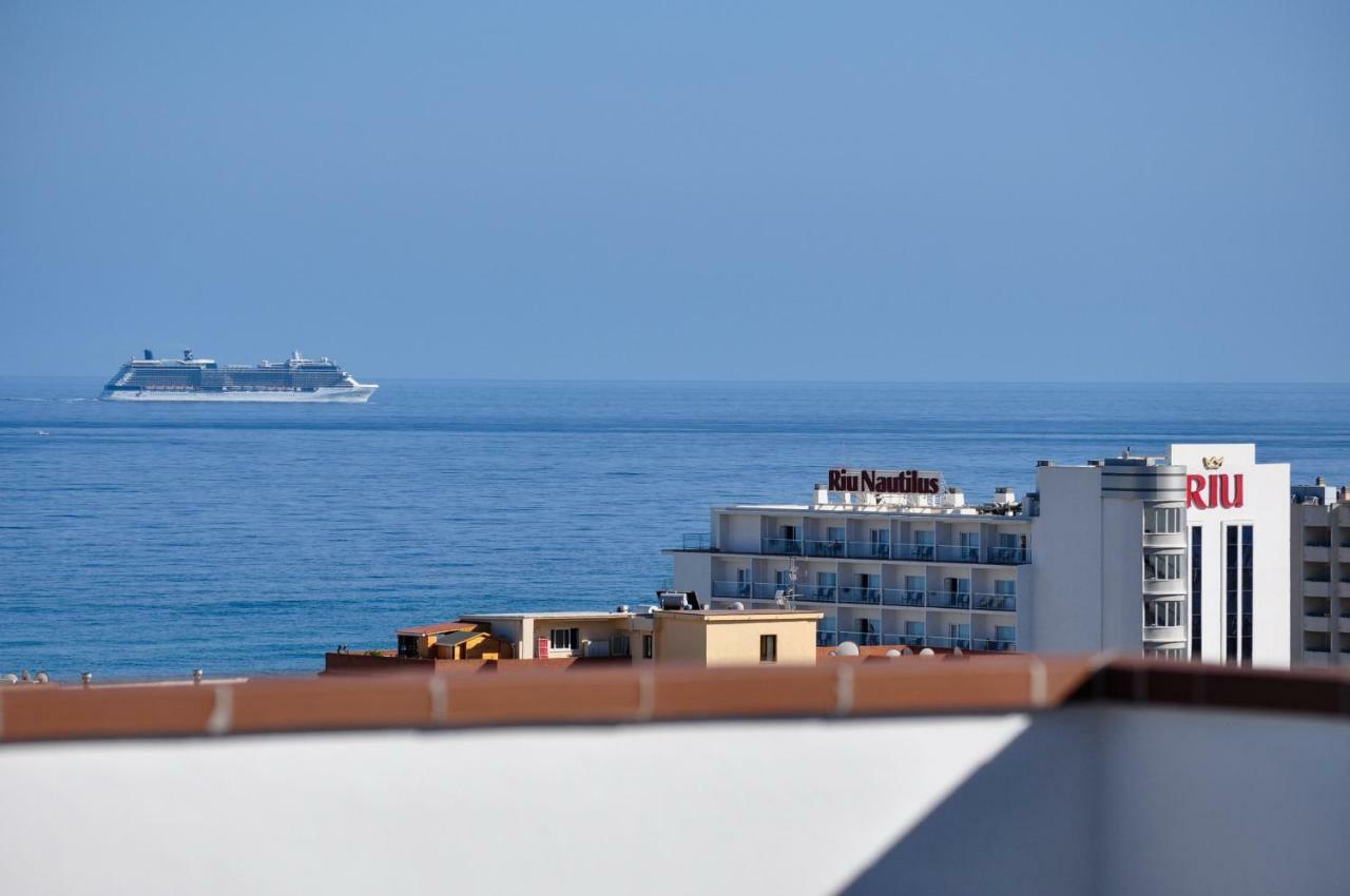 Апартаменты Atico Duplex Con Vistas Al Mar. Dos Plazas De Garaje Торремолинос Экстерьер фото