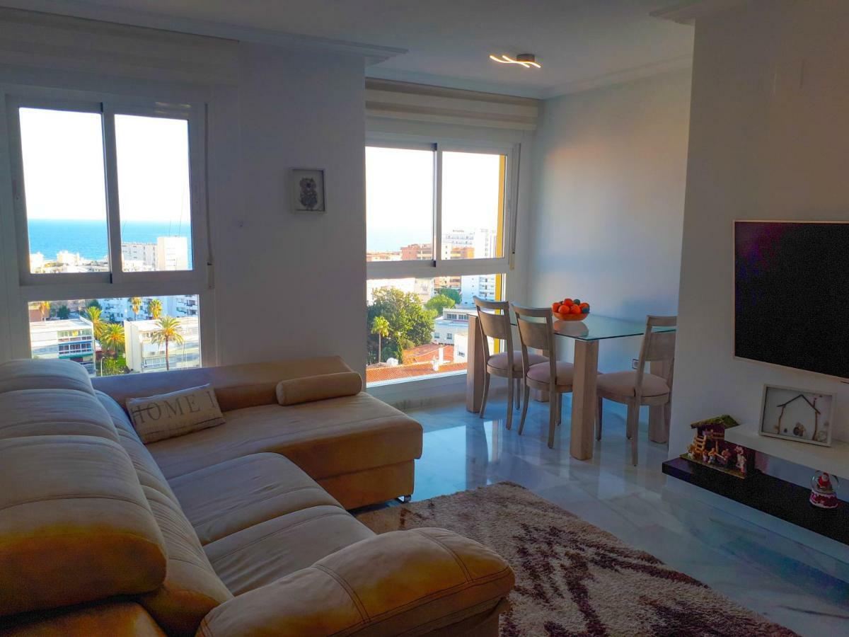 Апартаменты Atico Duplex Con Vistas Al Mar. Dos Plazas De Garaje Торремолинос Экстерьер фото